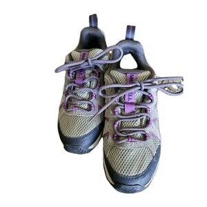 Merrell Oakcreek Womens size 7.5 Athletic Hiking Sneakers Waterproof